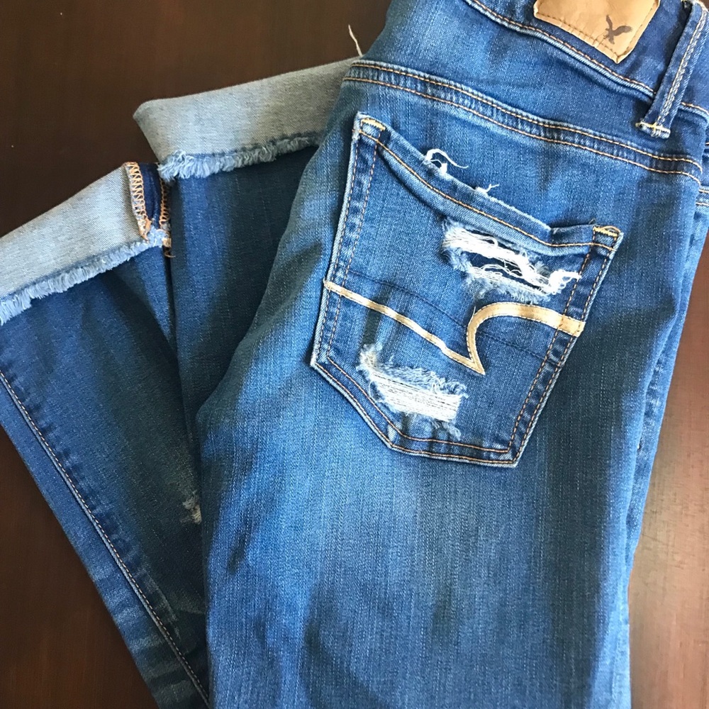 American Eagle Distressed Crop Jeans